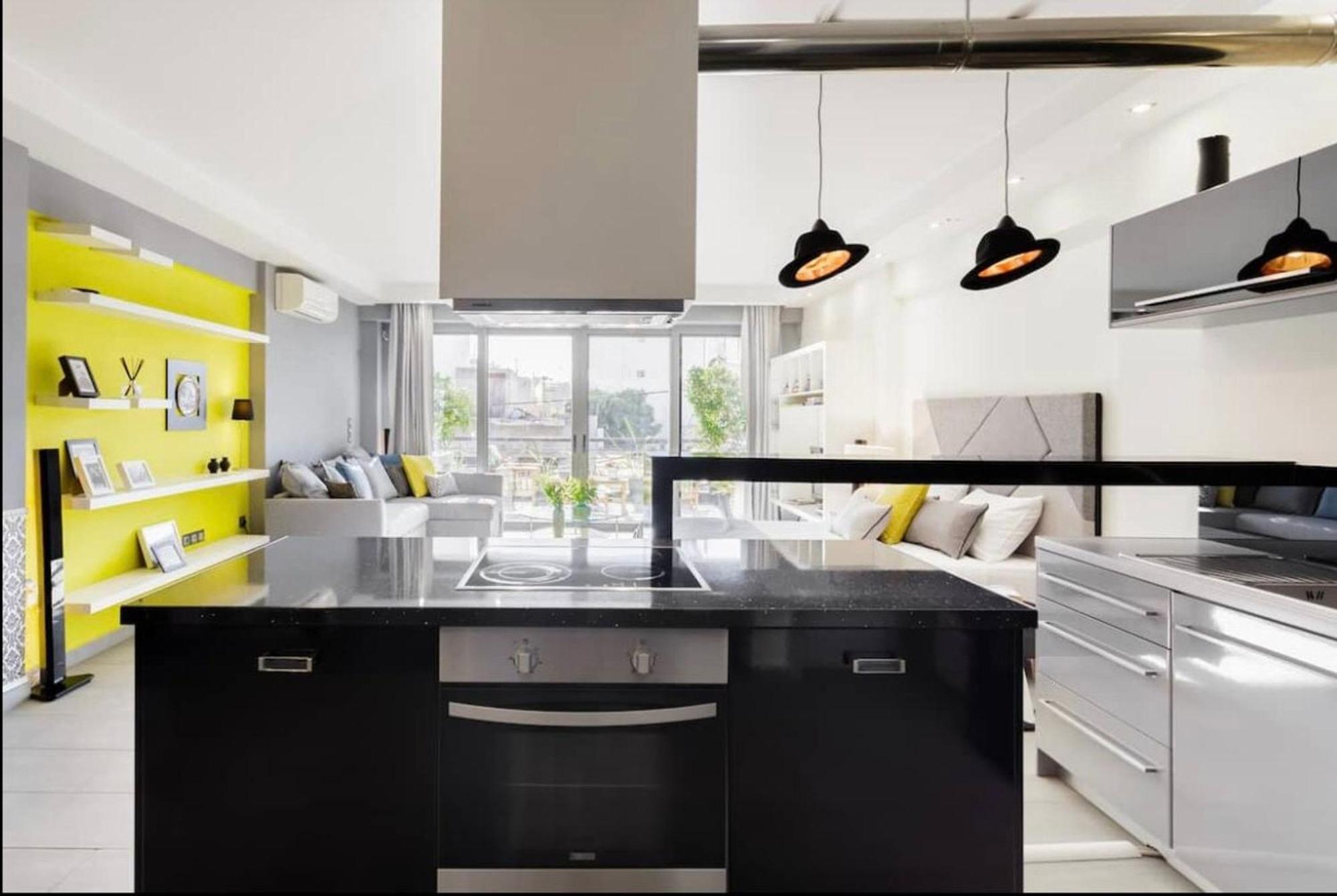 Stylish Boutique Loft With Private Balcony Apartment Athena Bagian luar foto